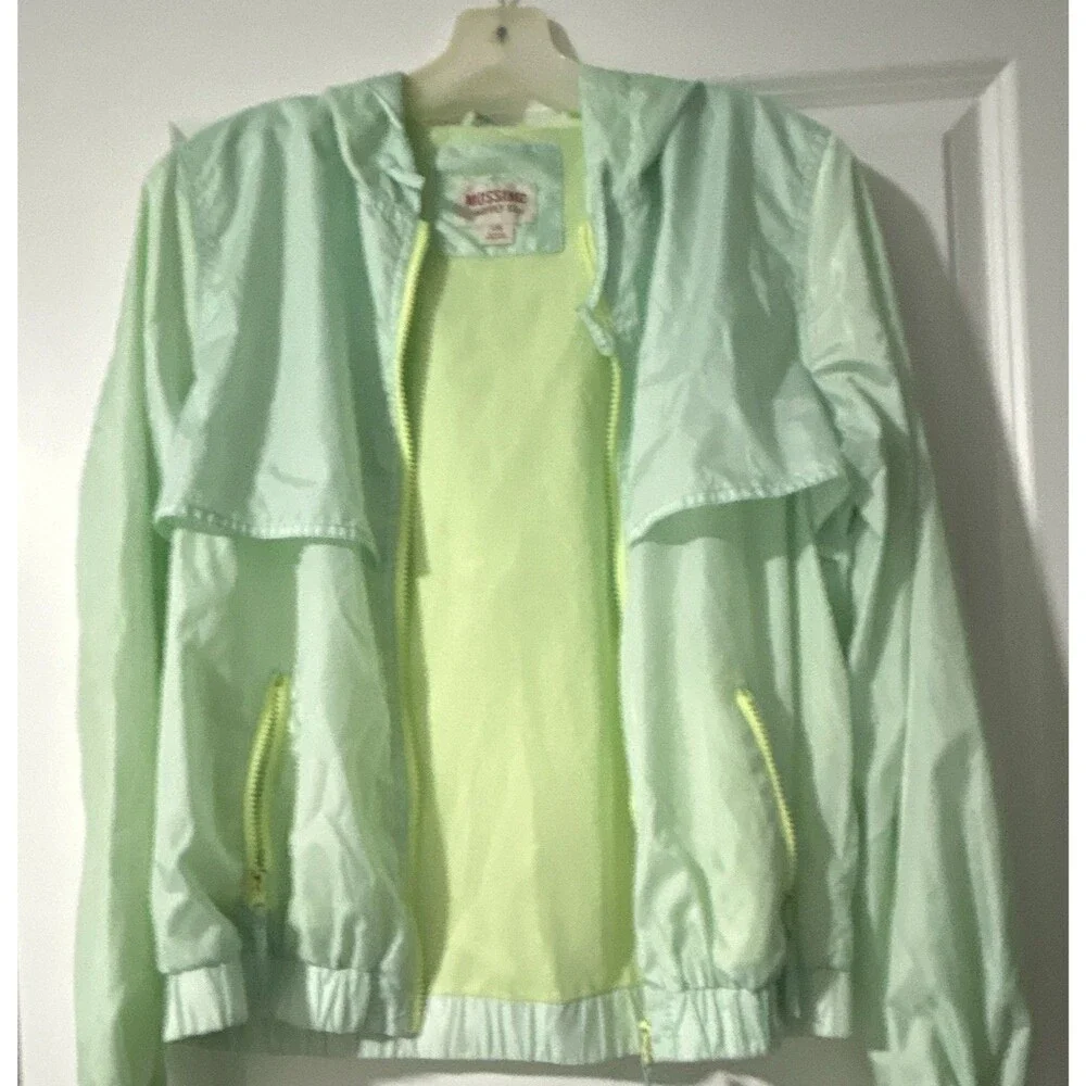 Mossimo Girl’s Green Hooded Windbreaker Jacket Full Zip - Size M